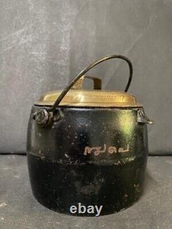 Old Vintage T & C Clark & Co. No. 5 4 Pints Cast Iron Enamel Saucepan Pot England
