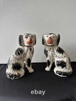 Straffordshire Porcelain MID 19thC Black White SPANIEL DOG Set Mantle Decor Vtg