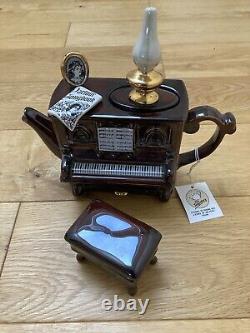 Vintage Made in England Swineside Teapottery Piano Teapot
