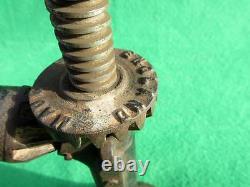 Vintage Old Collectible Solid Cast Iron Dunlop Jack LJ4 Pat. 184726 England Made