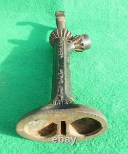 Vintage Old Collectible Solid Cast Iron Dunlop Jack LJ4 Pat. 184726 England Made