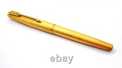 Vintage Parker 61 Cirrus Fountain Pen In Gift Box 14k Medium Nib Made In England