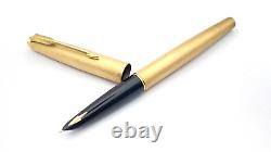 Vintage Parker 61 Cirrus Fountain Pen In Gift Box 14k Medium Nib Made In England