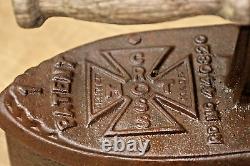 Vintage Rare Edwardian 1900's Hot Cross Gas Sad Iron Made In England. Cast Iron