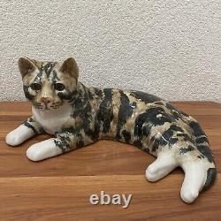 Vintage WINSTANLEY 7 England Tabby Cat Cathedral Glass Eye Porcelain Cat Figure